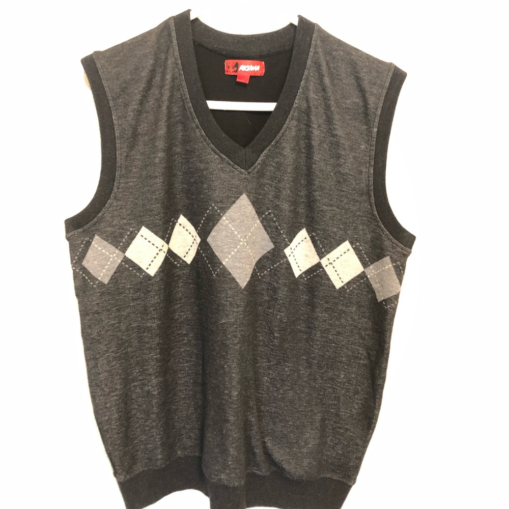Akuma Gray Sweater Vest Size: Large